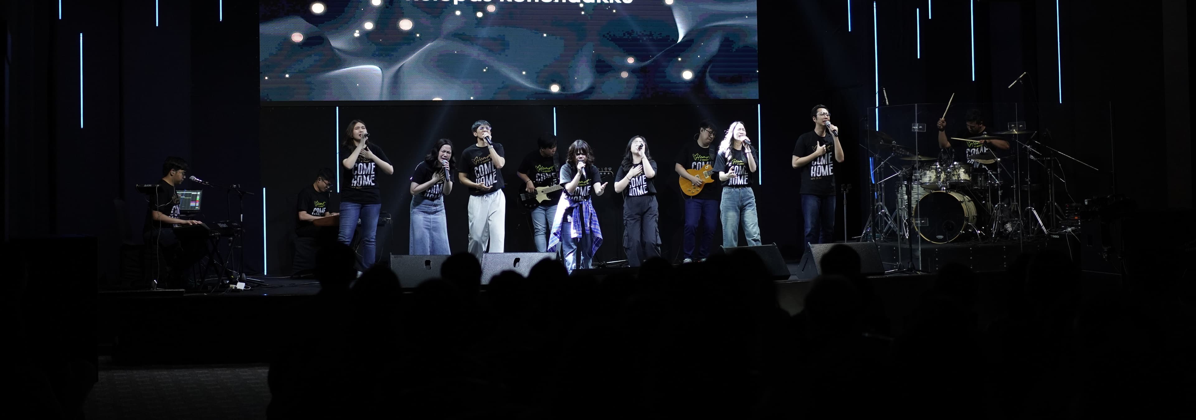 Heart of Worship Background